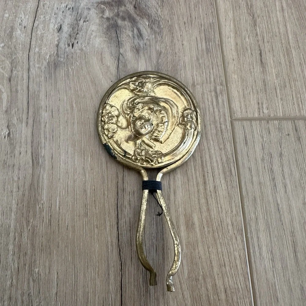 VTG Art Nouveau Small Hand Mirror‎ Gold Lady's Face Purse